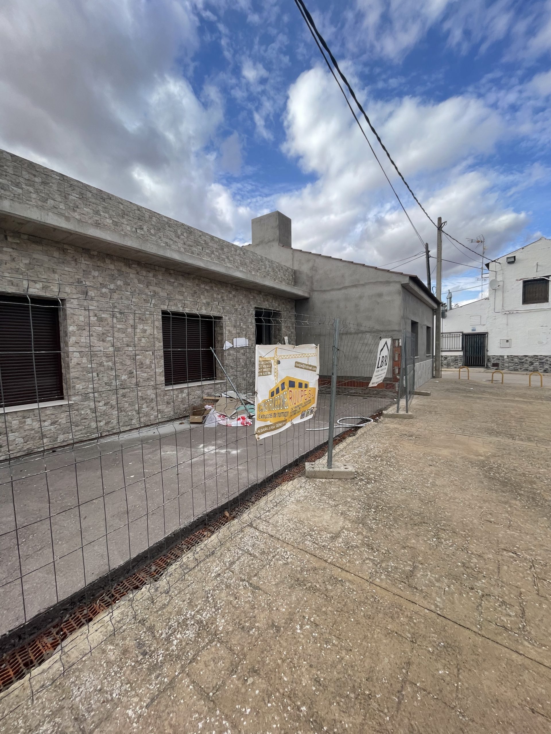 Casa Permeable - Los Hinojosos